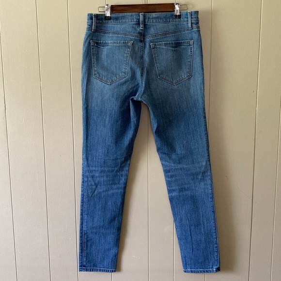 LOFT Relaxed Skinny Jeans Medium Wash Size 28 or 6 - Picture 4 of 11